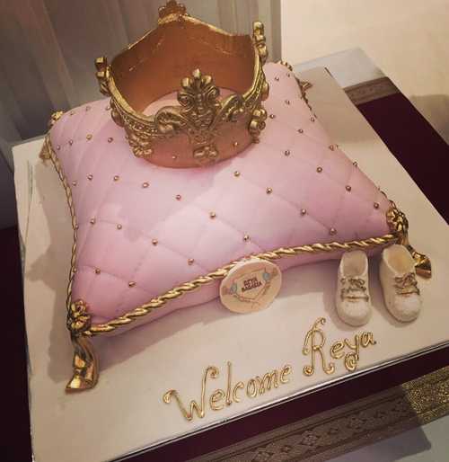 Crown Cake