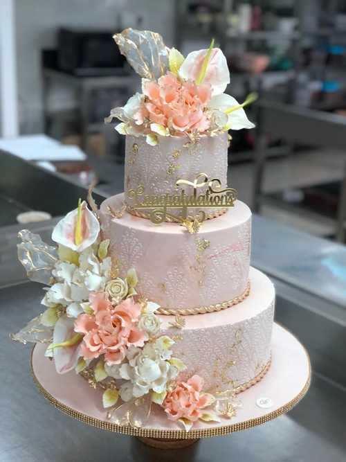 Multi-Tier-Floral-Cake-Online