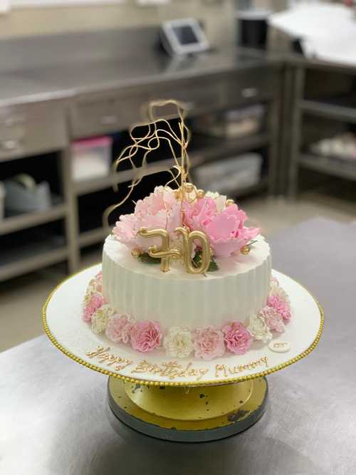 White Floral Cake