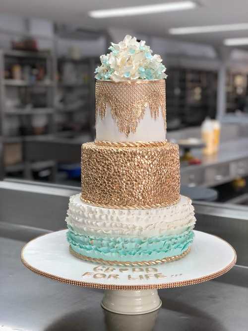 Luxury-Collection-Cake