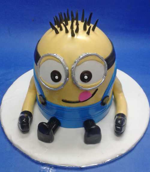 Minion-Theme-Cake