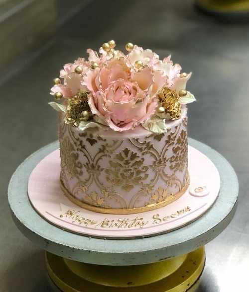 Floral Art Cake - Golden and white