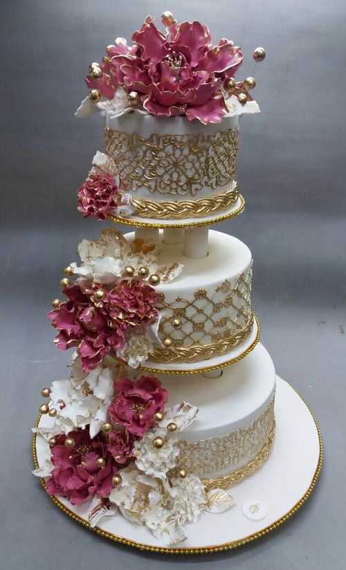 Multi-Tier-Floral-Cake-Online