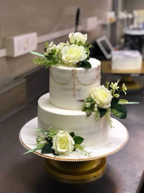 Premium-Wedding-Cake-Online