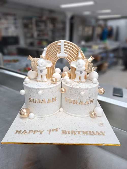 Twins-3d-Cake