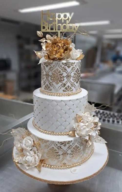 Luxury-Collection-Cake