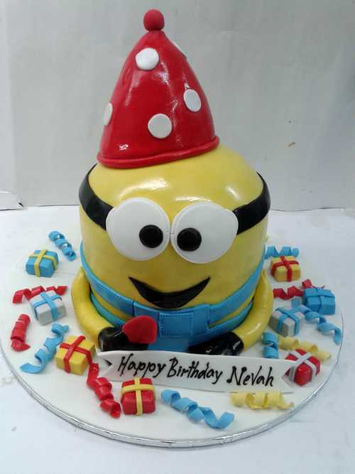Minion Theme Birthday Cake Online