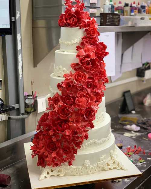 Luxury-Wedding-Cake-By-Bunty-Mahajan